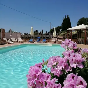 Residenza Agrituristica Santa Lucia Con Piscina Appartement